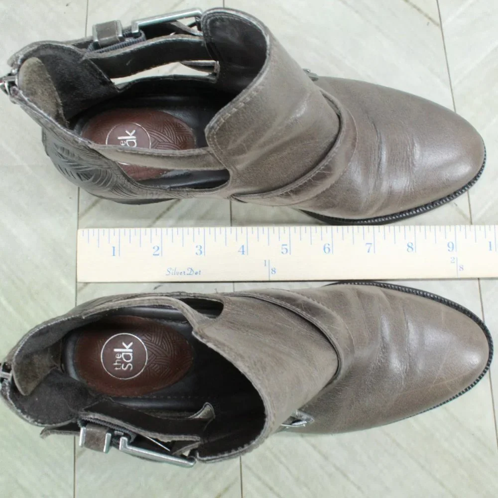 *The Sak Brown Leather Back Zipper Buckled Low Heeled Booties Size - Picture 7 of 9